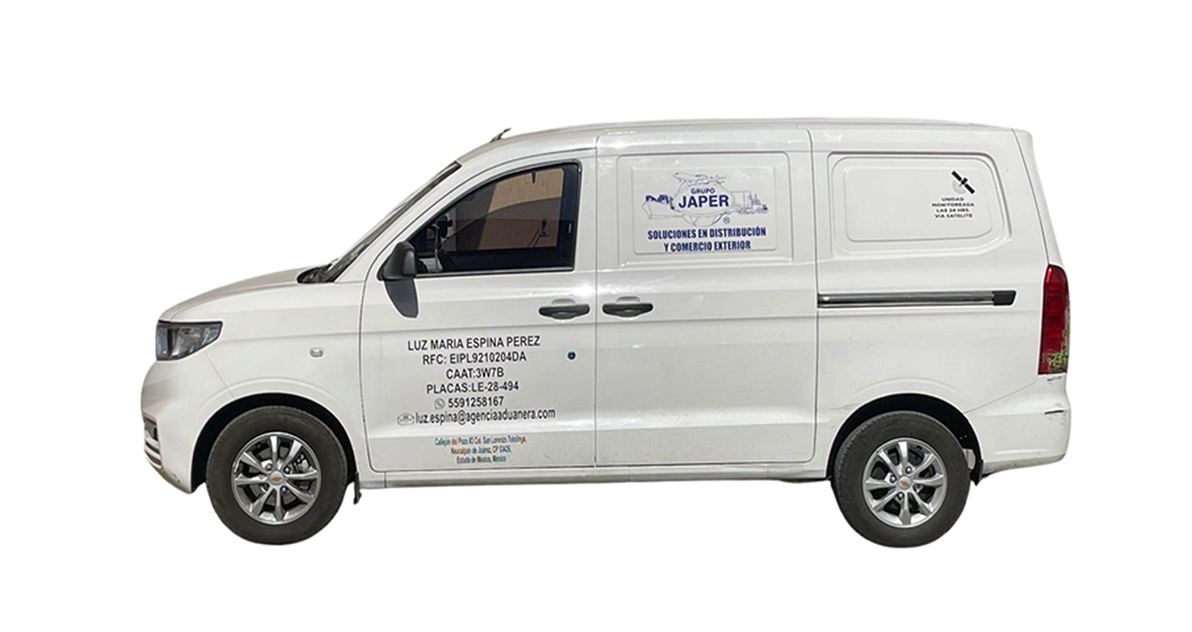 tornado-van